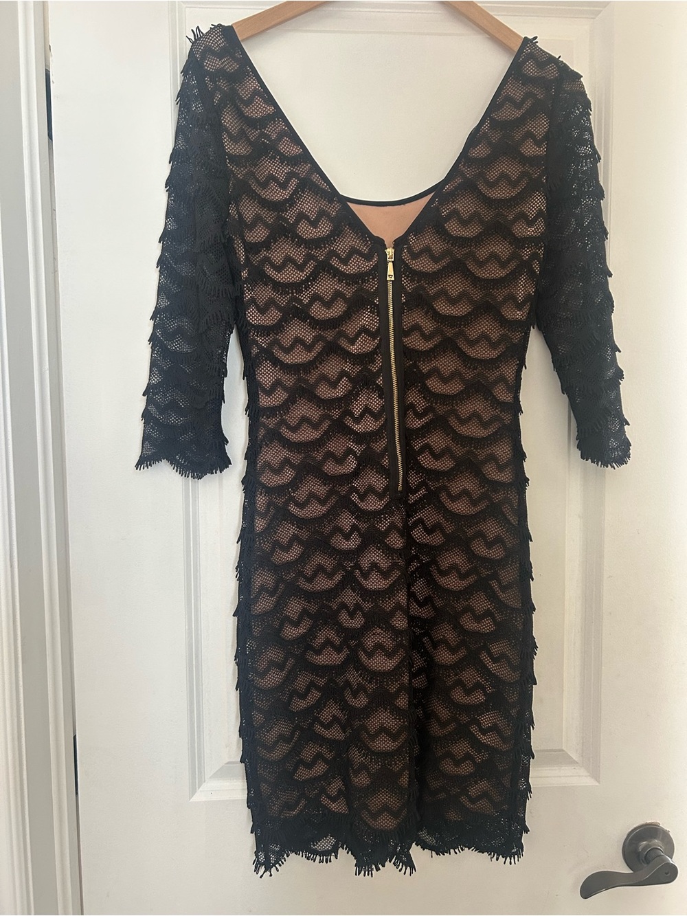 Guess Black Lace Dress Size 4 | Nude Lining | Gold Zip Back | Never Worn